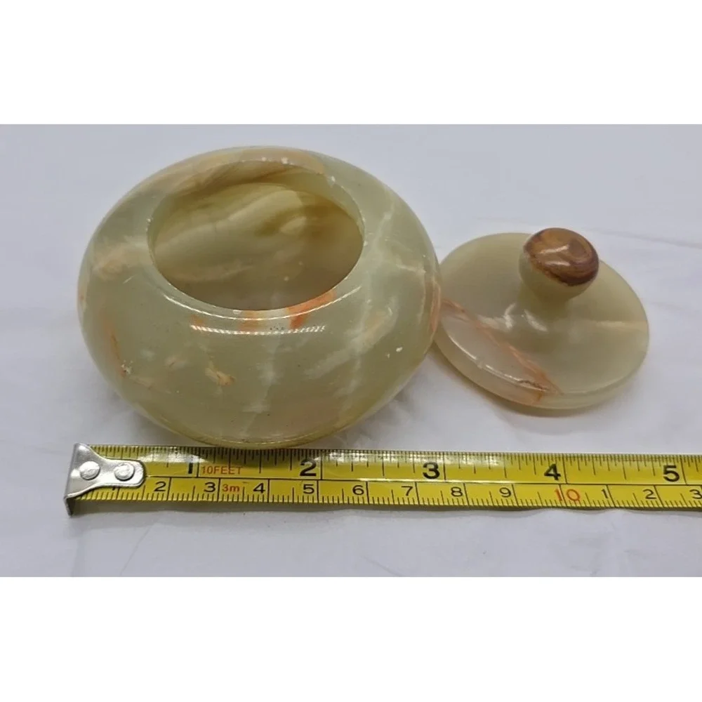 Vintage Hand Carved Green Onyx Stone Round Lidded Trinket Box Jewelry Box Home
